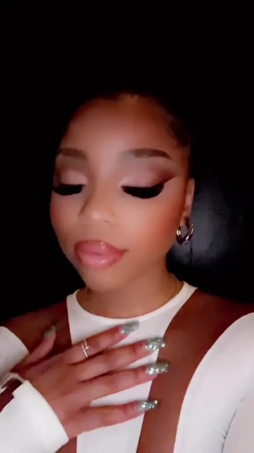 Chloe Bailey - Video