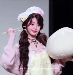 Jang Won-young / 장원영 WONYOUNG - Video #399285