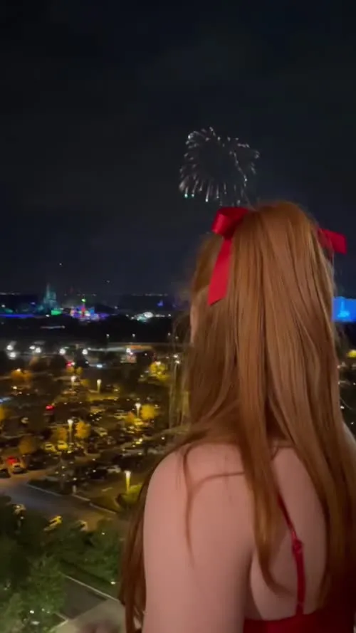 Isla Dawn - Video