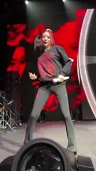 Yuna - ITZY (유나, Shin Yu Na) - Itzy Yuna leggings silver