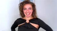 Jacquie et Michel || Indecentes Voisines || French Sites - Livia, 27, has energy to spare