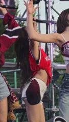 Hong Eunchae 홍은채 | LESSERAFIM - Video