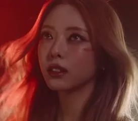 Yuna - ITZY (유나, Shin Yu Na) - Video