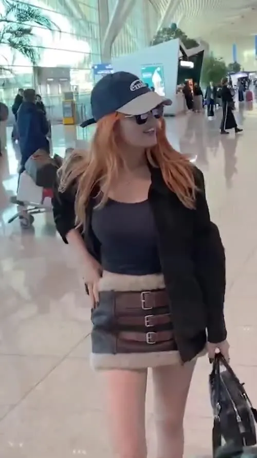 Jeon Somi/ENNIK SOMI - Video