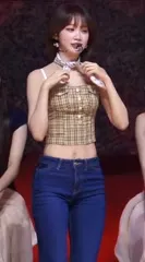 Kim Chaewon 김채원 [Le Sserafim] - Video #123206