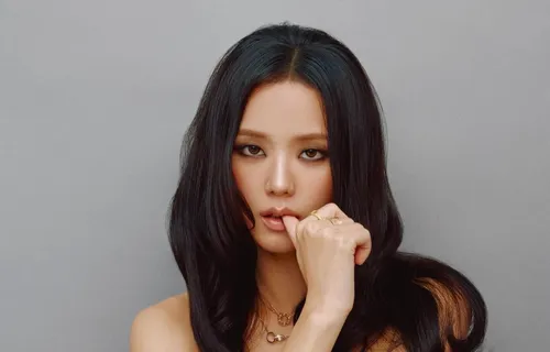 Jisoo  || - BLΛƆKPIИK ( BLACKPINK )