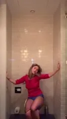 Lexee Smith - Video