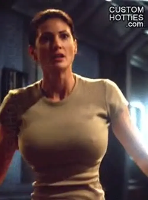Julia Benson - Video