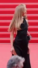 Bella Hadid - Video