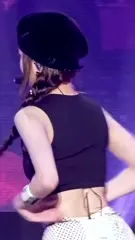 Hong Eunchae 홍은채 | LESSERAFIM - Video