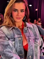 Barbie Ferreira (Euphoria actress) - Video