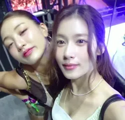 Minatozaki Sana (TWICE) - K6s Kwbpjrv