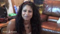 Jacquie et Michel || Indecentes Voisines || French Sites - Nos Cheres Voisines - Kali jolie Reunionnaise rigolote tourne un casting bon comme a la maison (2015-12-29)