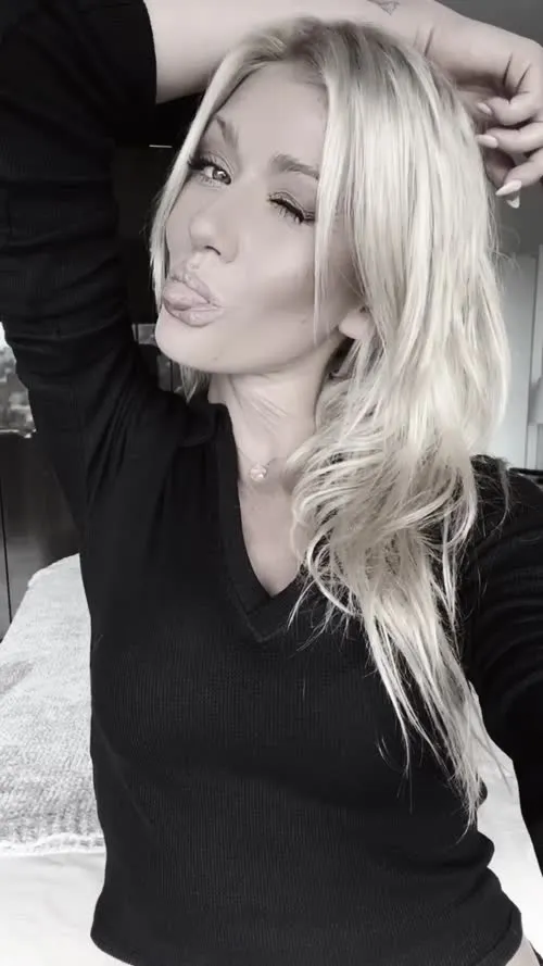 Katherine McNamara - Video