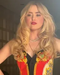 Kathryn Newton - Kat