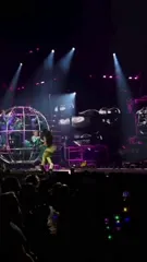 Katy Perry - Katy Perry kissed a girl at concert