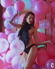 Margaret Qualley - Video