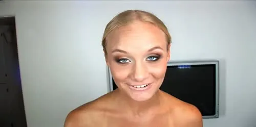 Amateur Allure - Kaylee