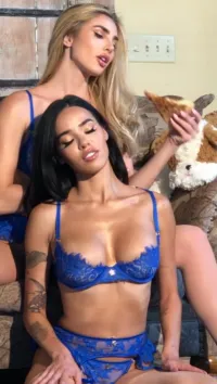 Kenzie Anne - Lily Andrews sleepover BTS 5