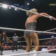 Toni Storm - Video