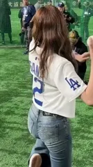 Minatozaki Sana (TWICE) - Video