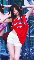 Hong Eunchae 홍은채 | LESSERAFIM - Video #157111