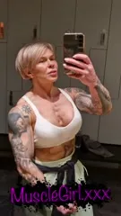 crazyxbody / musclegirlxxx - Video