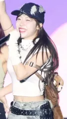 Jeewon - Video