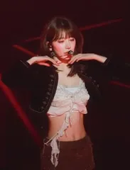 Sakura Miyawaki 宮脇 咲良 | LESSERAFIM - Video