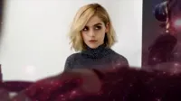 Kiernan Shipka - Byrdie long