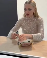 Amanda Seyfried - Video