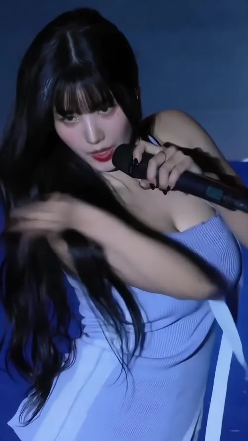 권은비 Kwon Eunbi / Kwon Eun-bi - Video