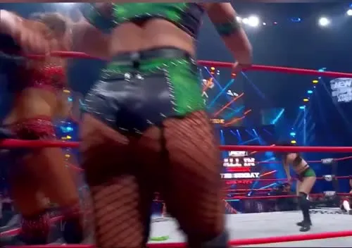 Toni Storm - Kxt14k