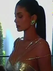 Kylie Jenner - Video