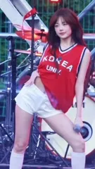 Hong Eunchae 홍은채 | LESSERAFIM - Video #157114