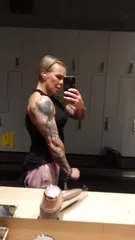 crazyxbody / musclegirlxxx - Video