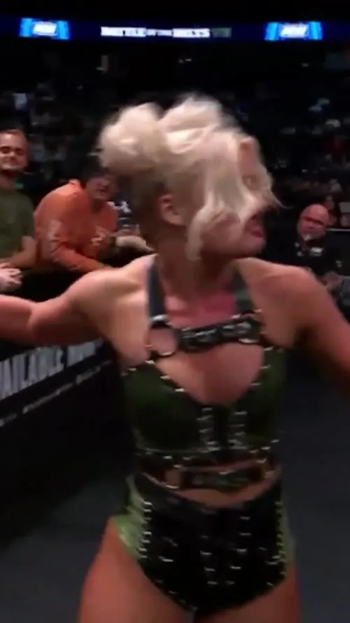 Toni Storm - Video #343163