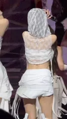 Kim Chaewon 김채원 [Le Sserafim] - Video #326556