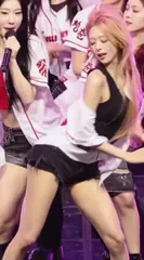 Yuna - ITZY (유나, Shin Yu Na) - Video