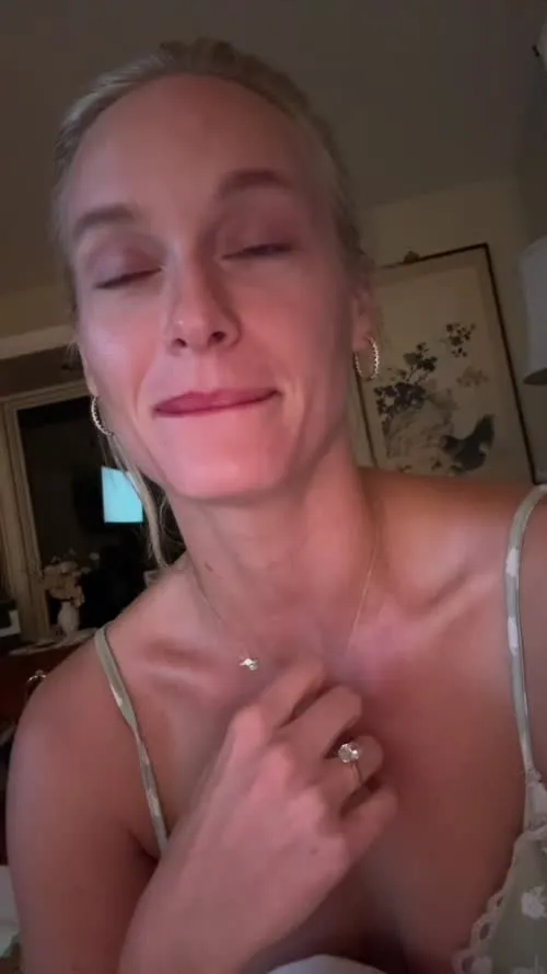 Leven Rambin - Video