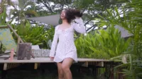 Watch4Beauty - Great fun backstage video