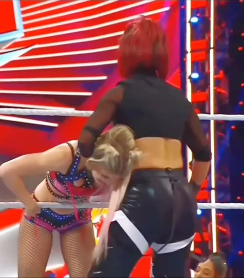 WWE Bayley / Davina Rose / Pamela Rose Martinez - Video #214793