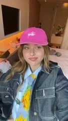 Nicole Wallace - Lo iba a grabar en central park pero me he despistado con las ardilla...