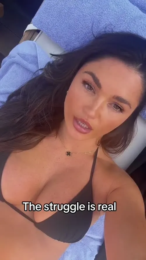 India Reynolds - Love from reyn (@indiareynolds) official