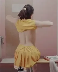 Emily Rudd - Video