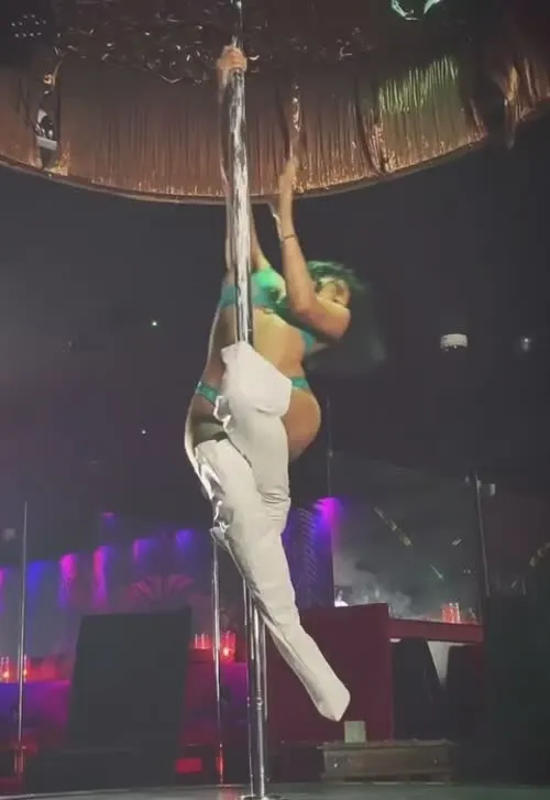 Maura Higgins - Video