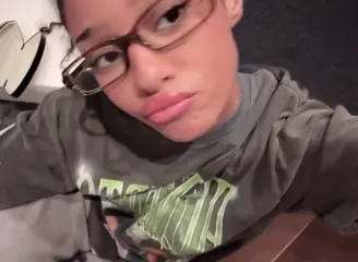 Manon Bannerman (Katseye) - Video