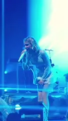Pommelien Thijs - Video