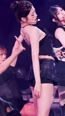 An Yujin 안유진 | YUJIN - Mfvc tope oo4
