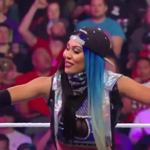 Mia Yim - Video